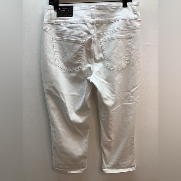 Copper Hash Size 12 White Curvy Crop Jeans. New With Tags. - Picture 4 of 7